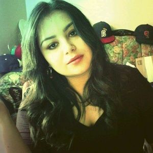 Meet your Posher, Claudia